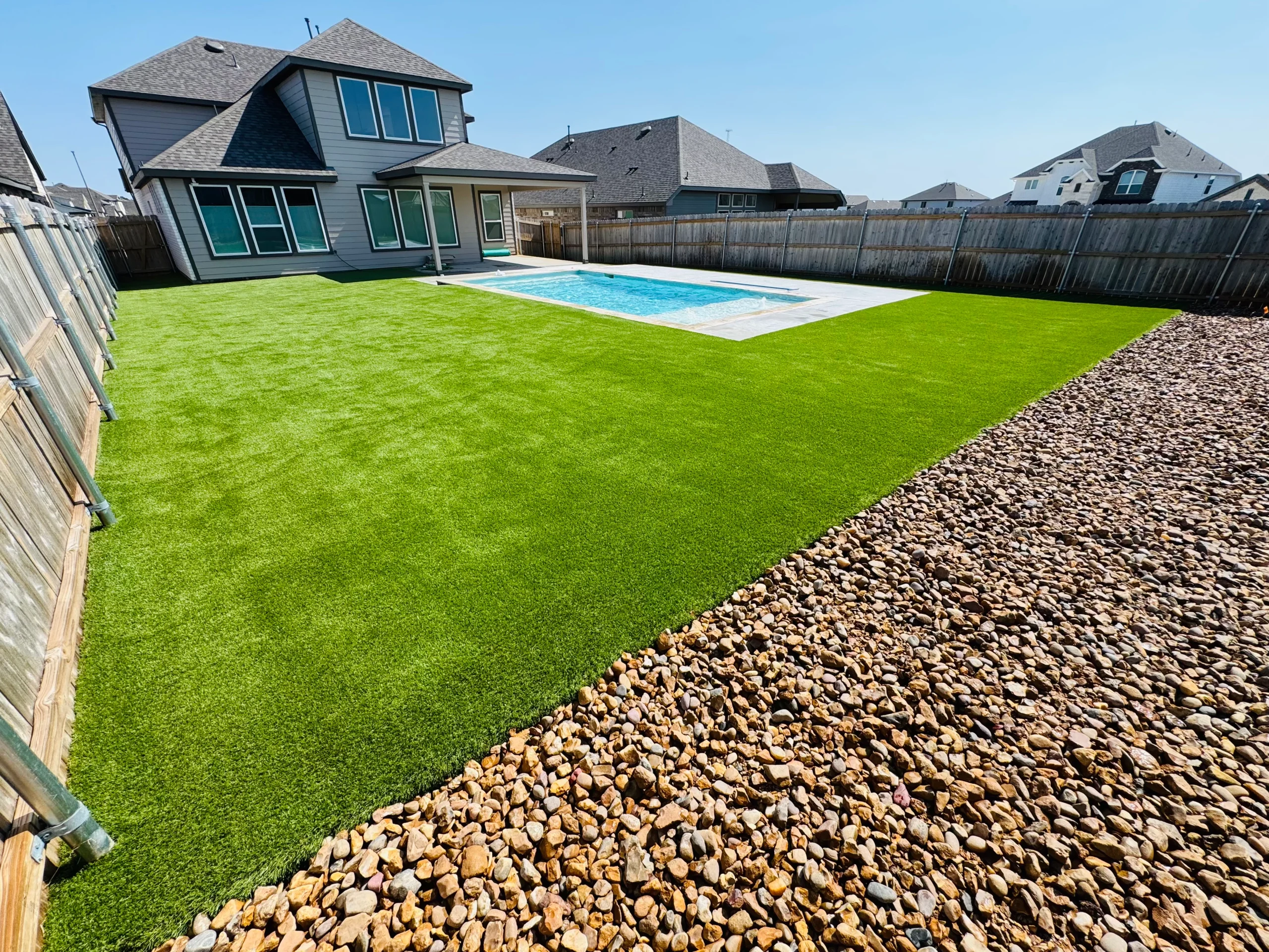 SYNLawn Tampa Backyard artificial turf
