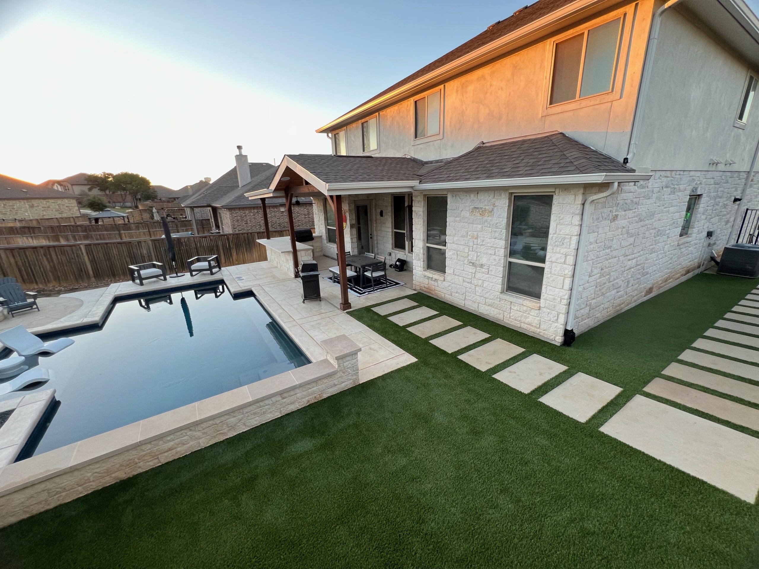 Tampa Artificial Turf Pool Deck SYNLawn